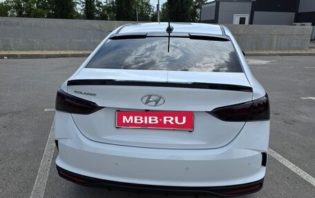 Hyundai Solaris II рестайлинг, 2022 год, 1 830 000 рублей, 8 фотография