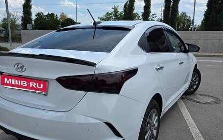 Hyundai Solaris II рестайлинг, 2022 год, 1 830 000 рублей, 9 фотография