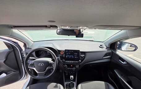 Hyundai Solaris II рестайлинг, 2022 год, 1 830 000 рублей, 16 фотография