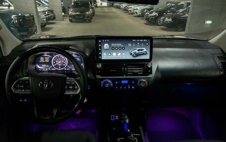 Toyota Land Cruiser Prado 150 рестайлинг 2, 2013 год, 2 893 000 рублей, 7 фотография