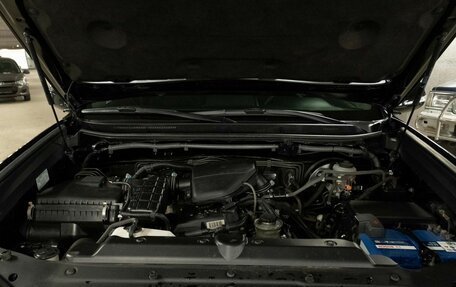 Toyota Land Cruiser Prado 150 рестайлинг 2, 2013 год, 2 893 000 рублей, 12 фотография