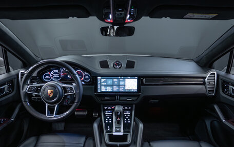 Porsche Cayenne III, 2019 год, 9 800 000 рублей, 2 фотография