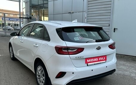 KIA cee'd III, 2020 год, 1 430 000 рублей, 2 фотография