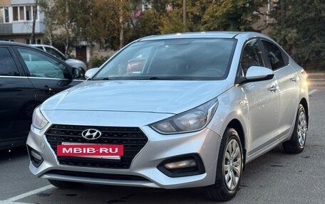 Hyundai Solaris II рестайлинг, 2017 год, 890 000 рублей, 4 фотография