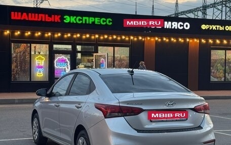 Hyundai Solaris II рестайлинг, 2017 год, 890 000 рублей, 9 фотография