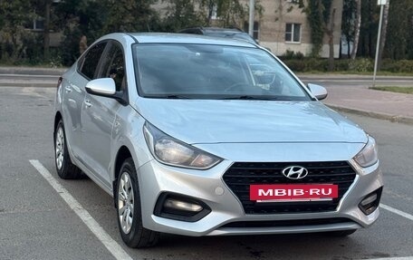 Hyundai Solaris II рестайлинг, 2017 год, 890 000 рублей, 16 фотография