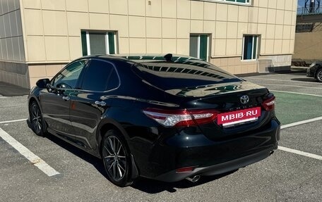 Toyota Camry, 2023 год, 3 500 000 рублей, 4 фотография