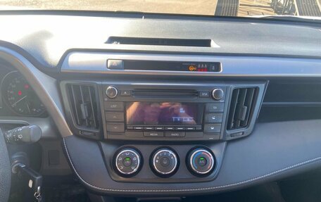 Toyota RAV4, 2019 год, 1 999 000 рублей, 14 фотография