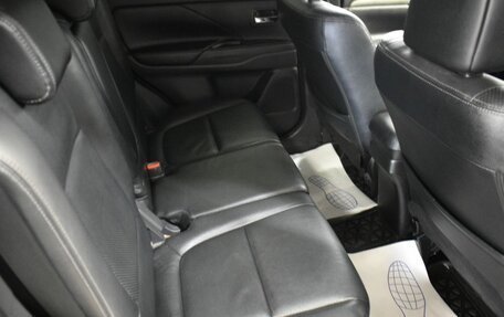 Mitsubishi Outlander III рестайлинг 3, 2013 год, 1 149 000 рублей, 11 фотография