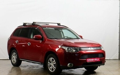 Mitsubishi Outlander III рестайлинг 3, 2013 год, 1 149 000 рублей, 1 фотография