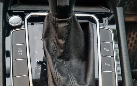Volkswagen Passat B8 рестайлинг, 2019 год, 1 680 000 рублей, 23 фотография