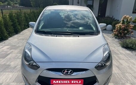 Hyundai ix20 i рестайлинг, 2012 год, 450 000 рублей, 3 фотография