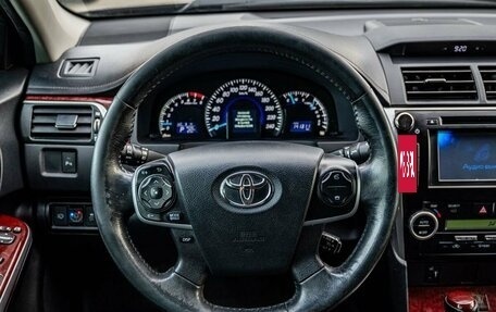 Toyota Camry, 2014 год, 1 900 000 рублей, 16 фотография