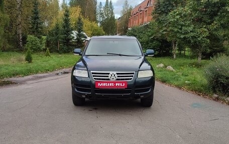 Volkswagen Touareg III, 2003 год, 450 000 рублей, 2 фотография