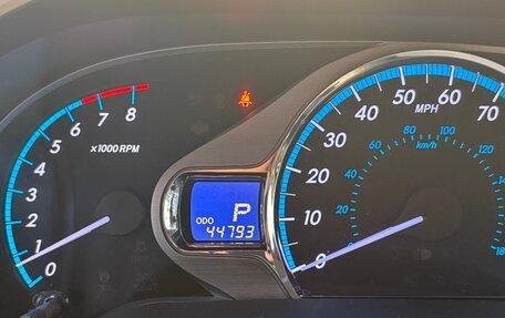 Toyota Sienna III, 2012 год, 2 700 000 рублей, 5 фотография