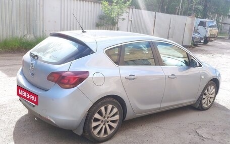 Opel Astra J, 2010 год, 600 000 рублей, 5 фотография