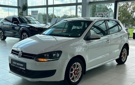 Volkswagen Polo VI (EU Market), 2013 год, 565 000 рублей, 1 фотография