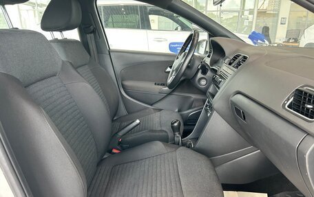 Volkswagen Polo VI (EU Market), 2013 год, 565 000 рублей, 21 фотография