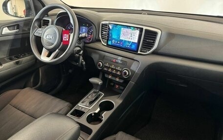 KIA Sportage IV рестайлинг, 2018 год, 1 879 000 рублей, 15 фотография