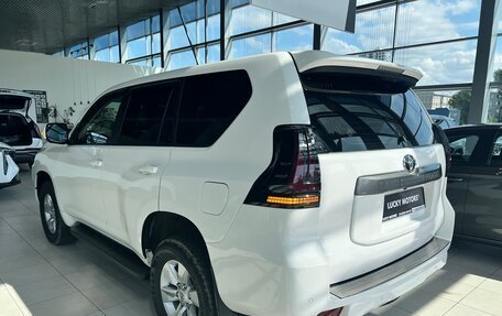 Toyota Land Cruiser Prado 150 рестайлинг 2, 2019 год, 3 695 000 рублей, 4 фотография