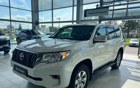Toyota Land Cruiser Prado 150 рестайлинг 2, 2019 год, 3 695 000 рублей, 3 фотография