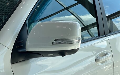 Toyota Land Cruiser Prado 150 рестайлинг 2, 2019 год, 3 695 000 рублей, 9 фотография