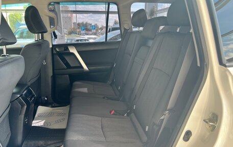 Toyota Land Cruiser Prado 150 рестайлинг 2, 2019 год, 3 695 000 рублей, 15 фотография
