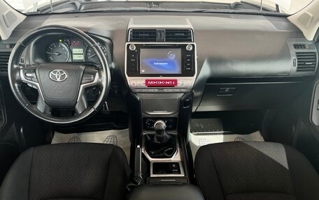 Toyota Land Cruiser Prado 150 рестайлинг 2, 2019 год, 3 695 000 рублей, 25 фотография