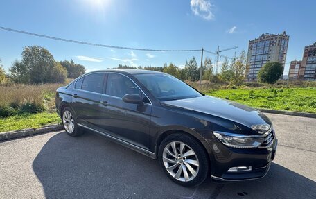 Volkswagen Passat B8 рестайлинг, 2017 год, 2 200 000 рублей, 16 фотография