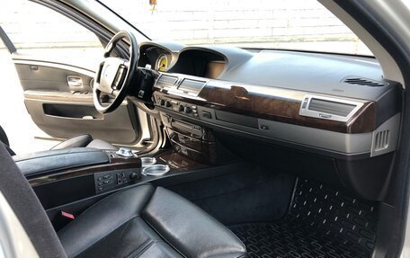 BMW 7 серия, 2004 год, 1 000 000 рублей, 19 фотография