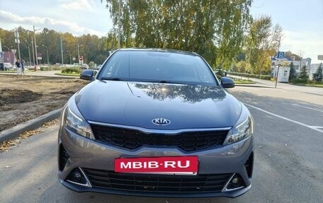 KIA Rio IV, 2021 год, 1 850 000 рублей, 2 фотография
