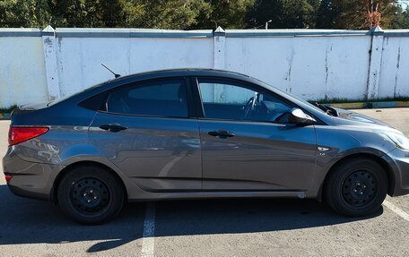 Hyundai Solaris II рестайлинг, 2012 год, 650 000 рублей, 3 фотография