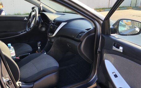 Hyundai Solaris II рестайлинг, 2012 год, 650 000 рублей, 9 фотография