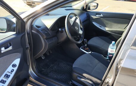 Hyundai Solaris II рестайлинг, 2012 год, 650 000 рублей, 8 фотография