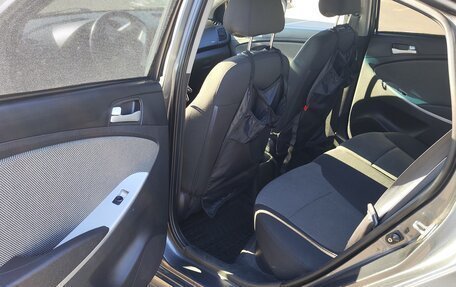 Hyundai Solaris II рестайлинг, 2012 год, 650 000 рублей, 11 фотография