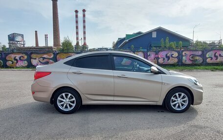 Hyundai Solaris II рестайлинг, 2013 год, 799 000 рублей, 2 фотография