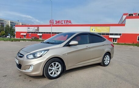 Hyundai Solaris II рестайлинг, 2013 год, 799 000 рублей, 5 фотография