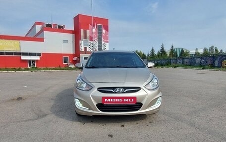 Hyundai Solaris II рестайлинг, 2013 год, 799 000 рублей, 10 фотография