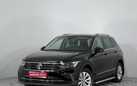Volkswagen Tiguan II, 2021 год, 2 800 000 рублей, 1 фотография