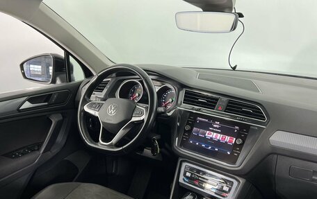 Volkswagen Tiguan II, 2021 год, 2 800 000 рублей, 12 фотография