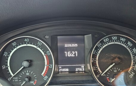 Skoda Rapid I, 2018 год, 1 300 000 рублей, 10 фотография