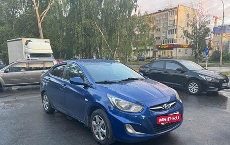 Hyundai Solaris II рестайлинг, 2012 год, 525 000 рублей, 3 фотография
