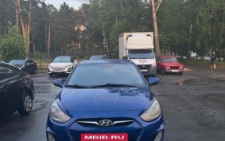 Hyundai Solaris II рестайлинг, 2012 год, 525 000 рублей, 2 фотография