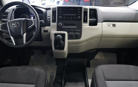 Toyota HiAce H300, 2022 год, 10 500 000 рублей, 14 фотография