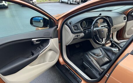 Volvo V40 Cross Country I, 2014 год, 1 550 000 рублей, 6 фотография
