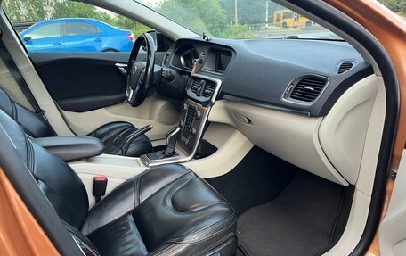 Volvo V40 Cross Country I, 2014 год, 1 550 000 рублей, 8 фотография