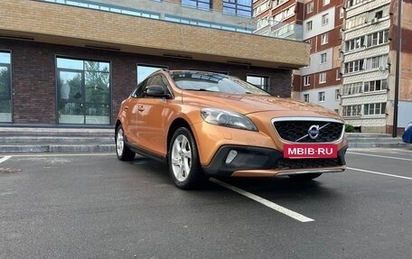 Volvo V40 Cross Country I, 2014 год, 1 550 000 рублей, 2 фотография