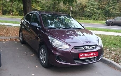Hyundai Solaris II рестайлинг, 2012 год, 670 000 рублей, 1 фотография