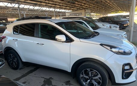 KIA Sportage IV рестайлинг, 2018 год, 1 900 000 рублей, 7 фотография