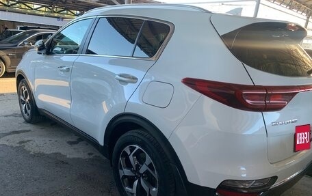 KIA Sportage IV рестайлинг, 2018 год, 1 900 000 рублей, 5 фотография